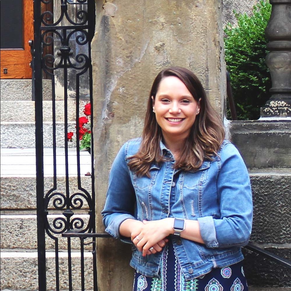 Meet your Posher, Ahlea